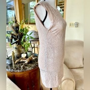 ALICE & OLIVIA, XS , Pale pink , Shimmery &  Sequined Mini Dress 🌸 GORGEOUS !💕